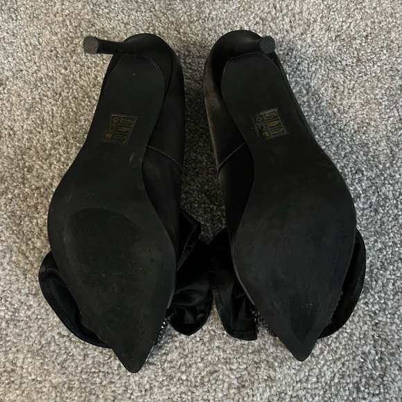 Jeffrey Campbell bow heel - Picture 2 of 2